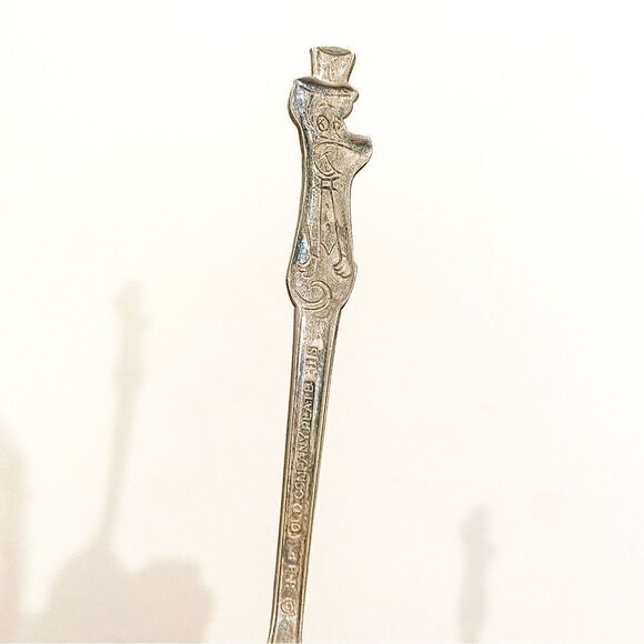 Huckleberry Hound Silverplated Cereal Spoon Hanna Barbera 1960s-70s - Picture 3 of 7